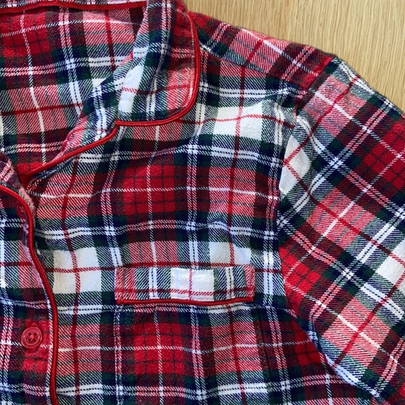 Marks & Spencer Children’s Plaid Pajama Set - Size 7-8 - Picture 5 of 9